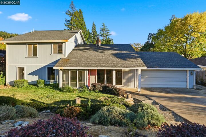 Property Photo: 2059 Wood Mar Dr CA 95762