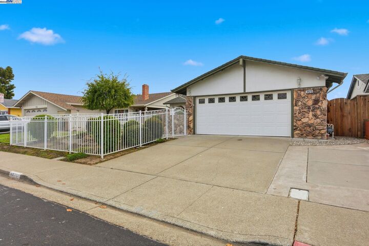 4475 Queen Anne Dr.  Union City CA 94587 photo