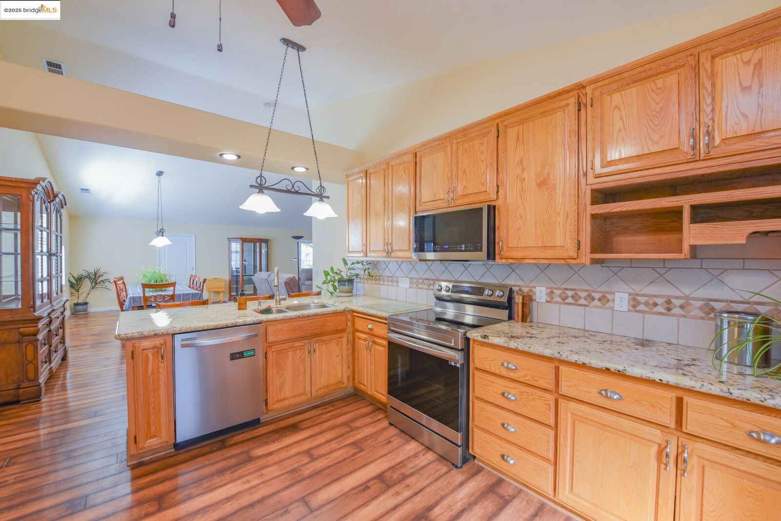 Property Photo:  10626 River Oak Ct  CA 95327 