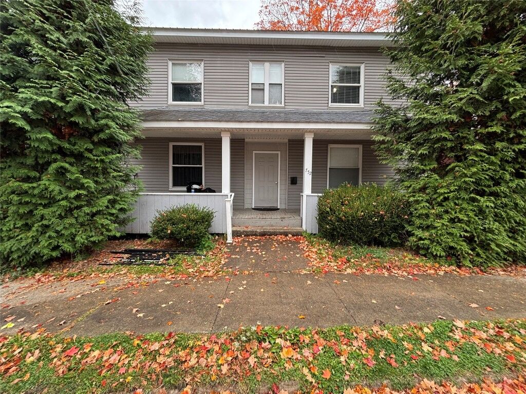 Property Photo:  752 Garden Street  PA 16335 