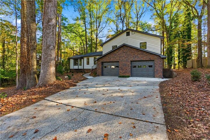 Property Photo:  235 Sabrina Court  GA 30188 