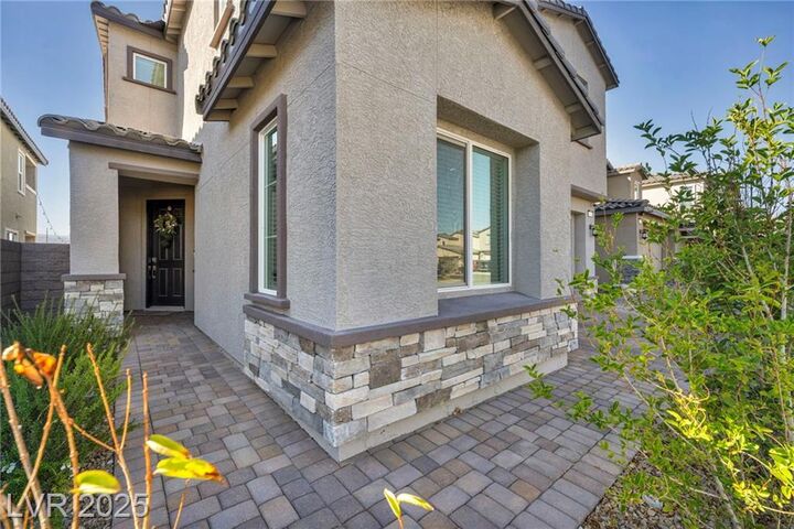 Property Photo: 7069 Range Valley Street NV 89084