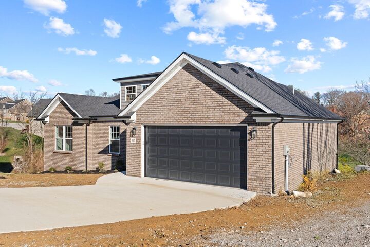 Property Photo: 312 Pam Drive KY 40475
