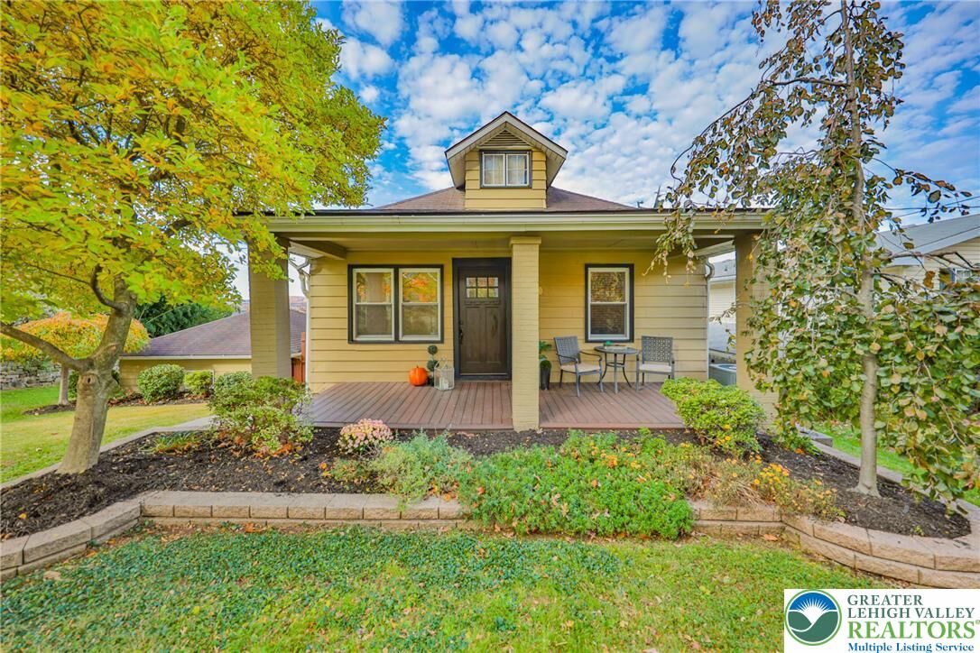 Property Photo:  1390 New Jersey Avenue  PA 18055 