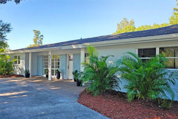 Property Photo: 3120 Arch Drive FL 34232