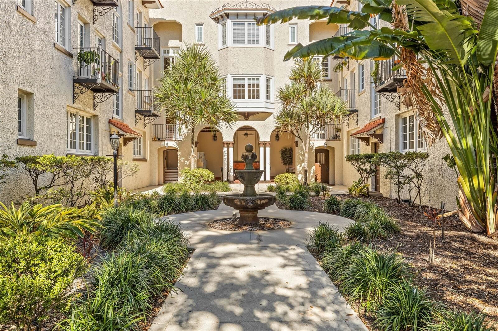 Property Photo: 2117 W Dekle L-2 FL 33606