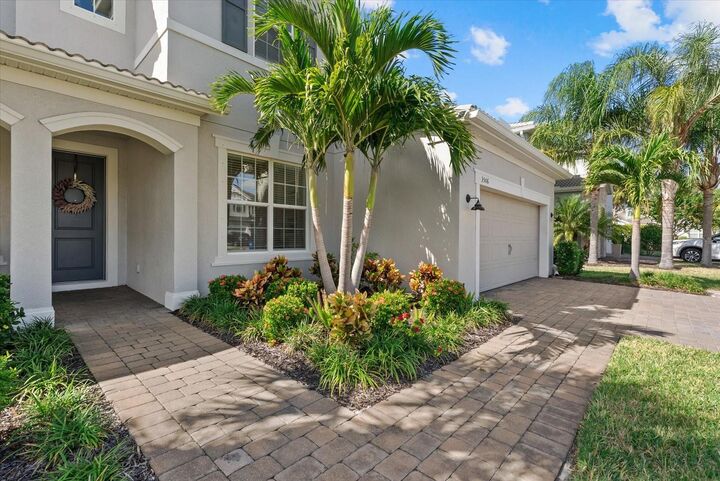 Property Photo: 3506 Harlowe Run FL 34211