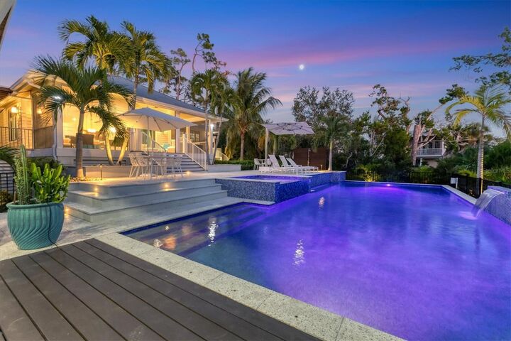 Property Photo: 709 Eagle Point Drive FL 34285