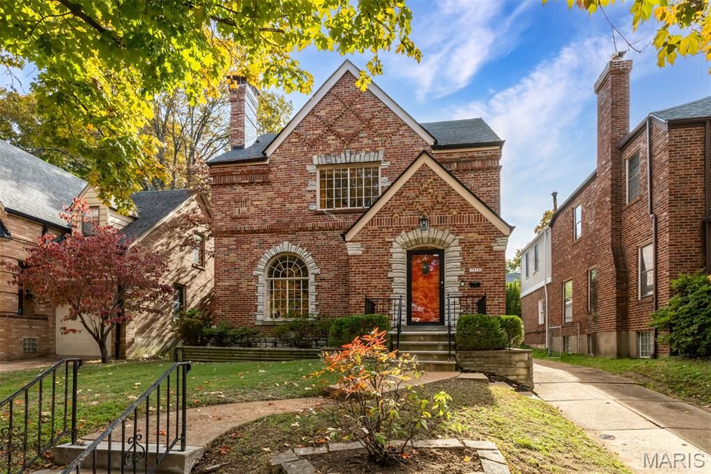 Property Photo: 7818 Stanford Avenue MO 63130