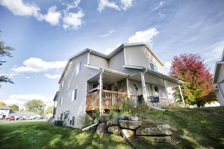 Property Photo:  104 Mallard Cir  WI 53916 