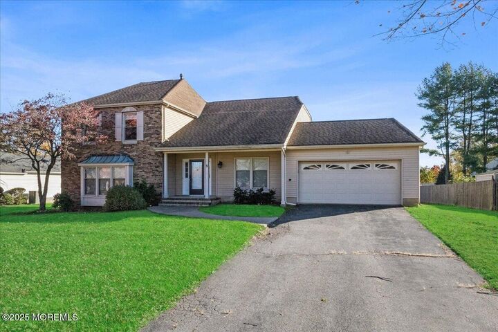 Property Photo:  5 Homestead Circle  NJ 07746 