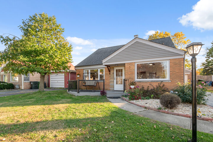 Property Photo: 4045 Stillwell Place IL 60453