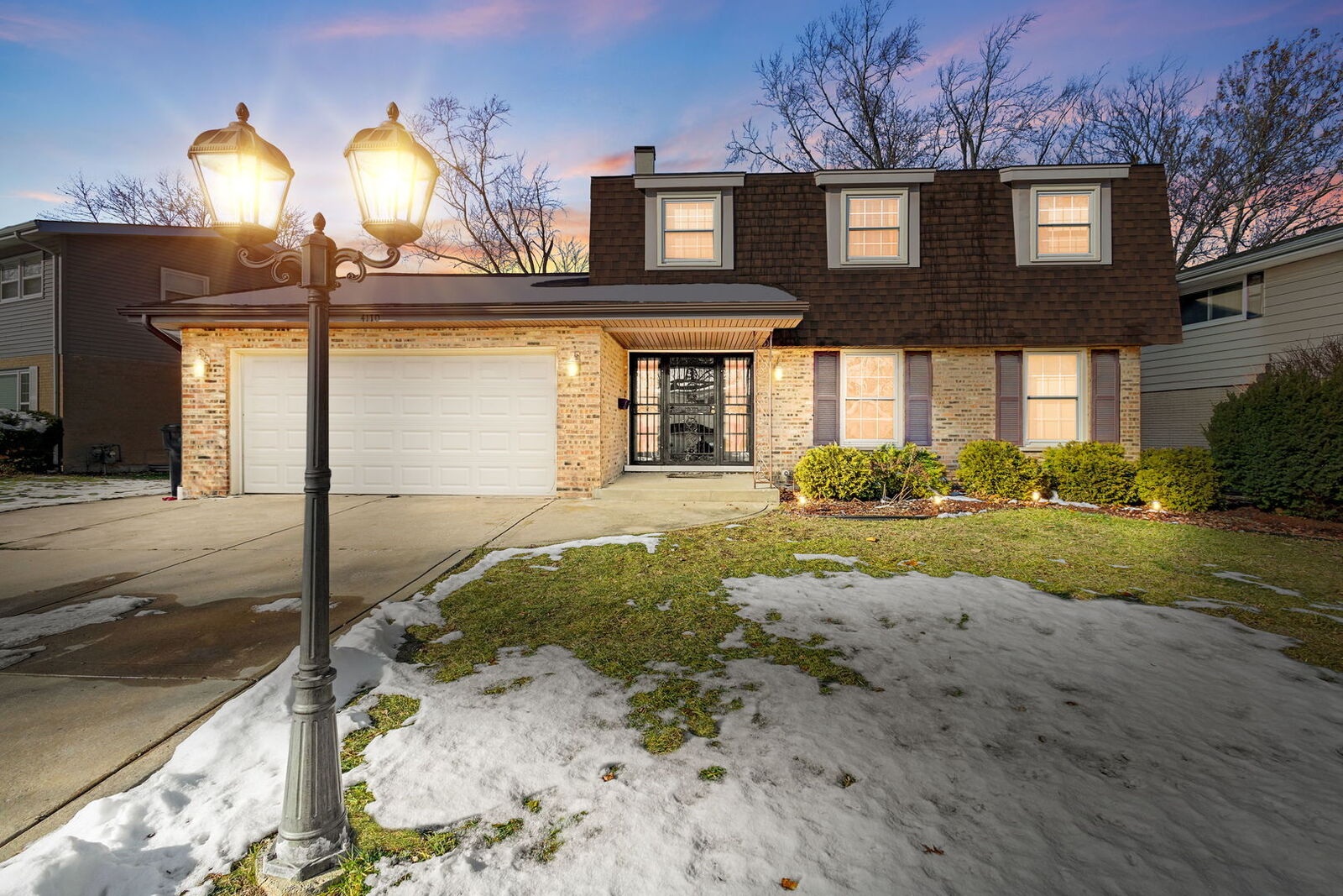 Property Photo: 4110 Applewood Lane IL 60443