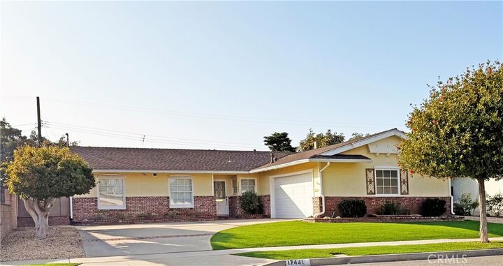 17441 Ash Street  Fountain Valley CA 92708 photo