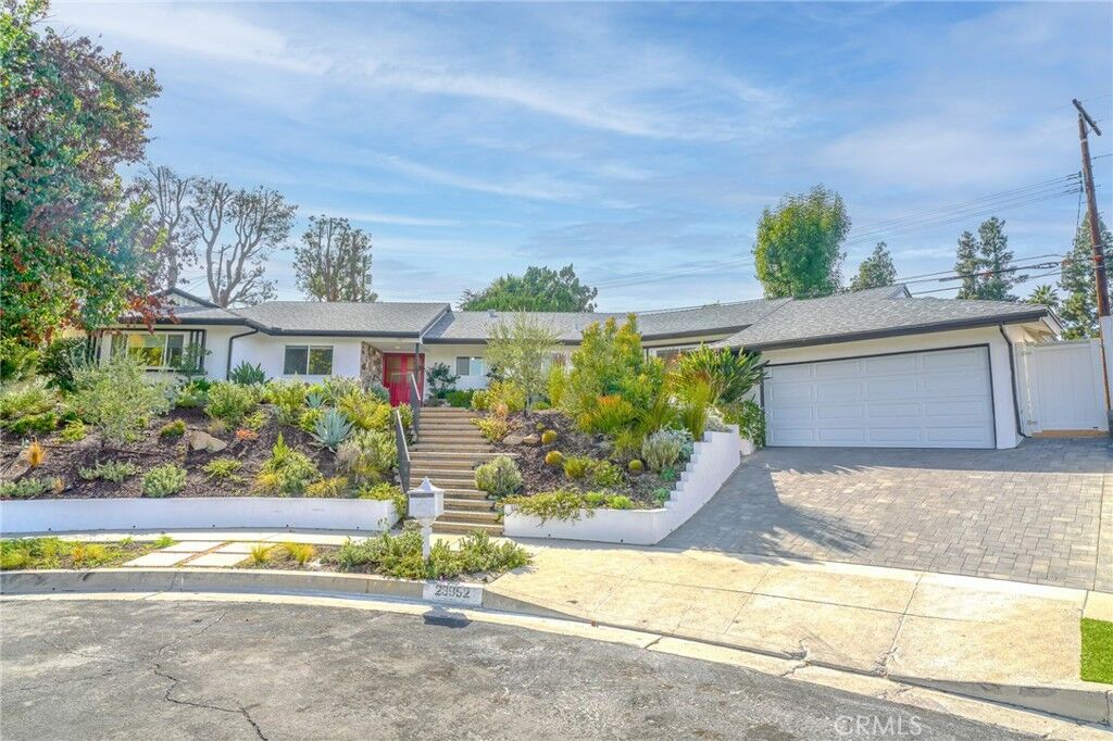 Property Photo:  23952 Nomar Street  CA 91367 