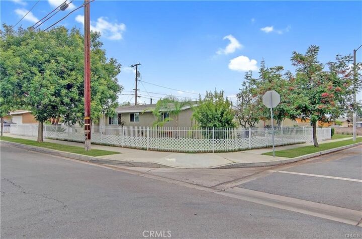 Property Photo: 2012 W Dogwood CA 92801