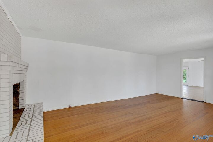 Property Photo: 7521A Moores Mill Road NE AL 35811