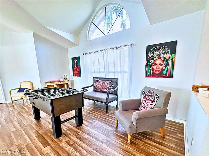 Property Photo: 51 Hickory Court FL 34145