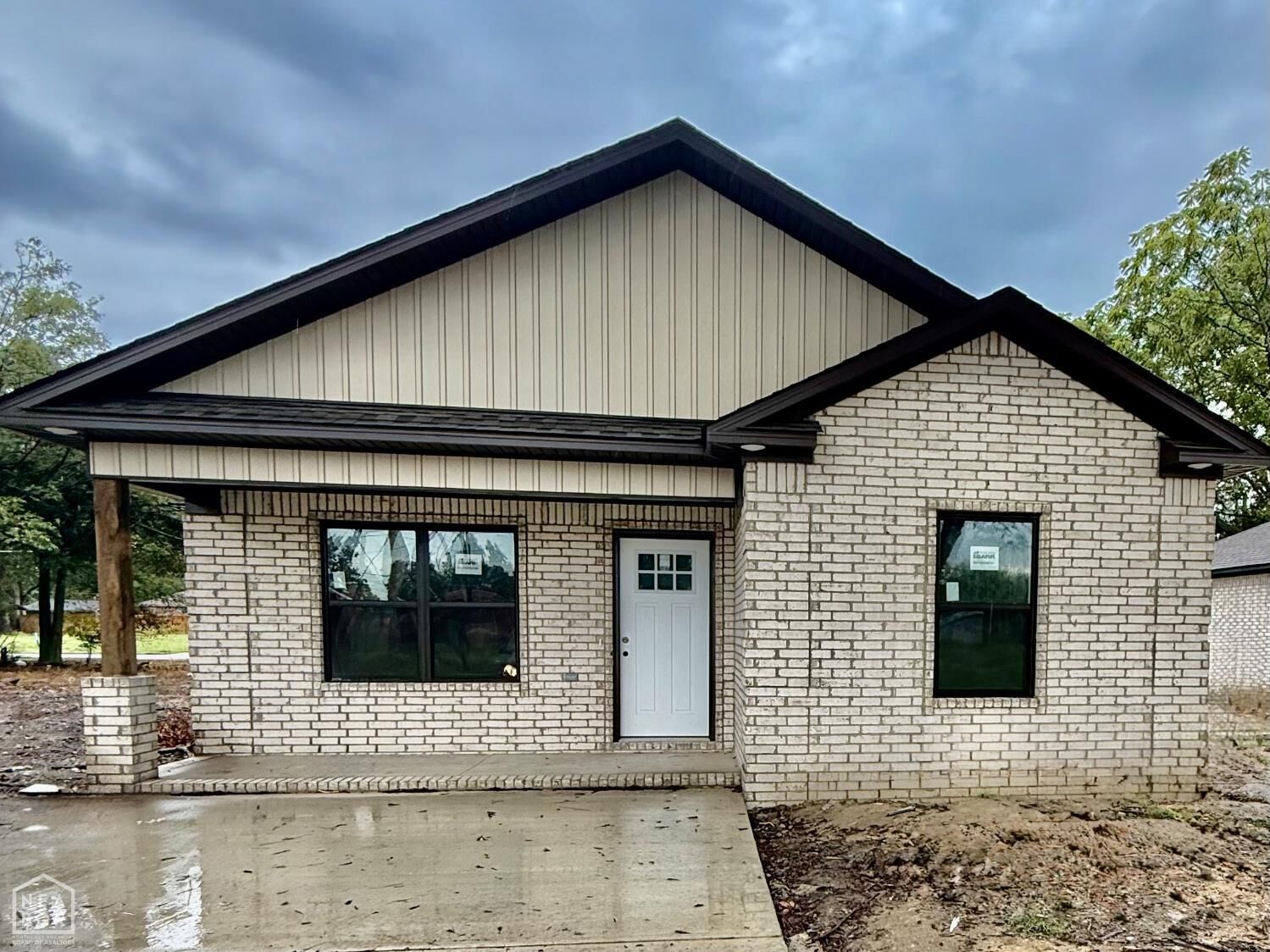 Property Photo: 209 W Dewey AR 72442