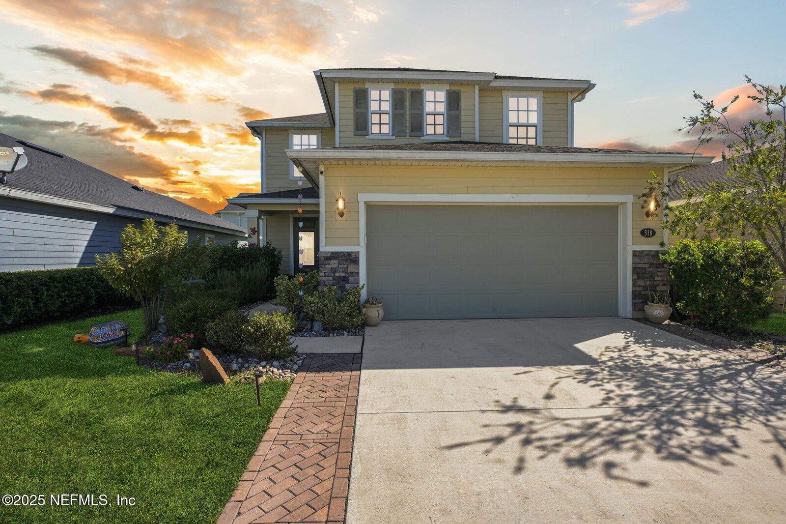 Property Photo: 318 Bluejack Lane FL 32095