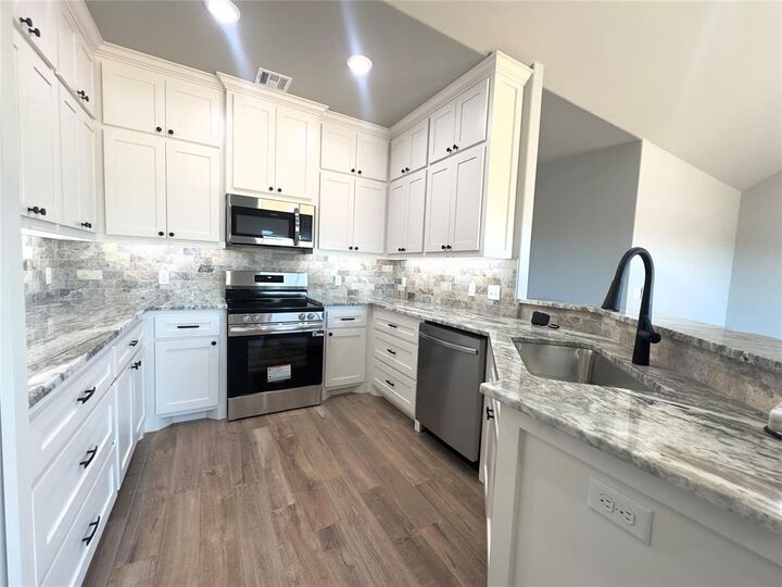 Property Photo: 10551 N Leo Avenue OK 74804