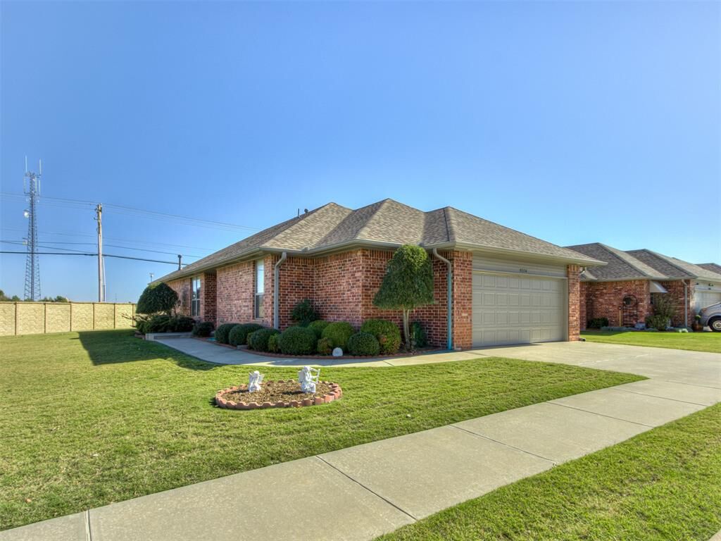 Property Photo: 9204 Roadrunner Avenue OK 73139