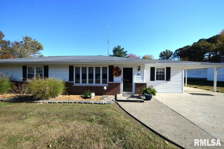 Property Photo:  10 Edgewood Road  IL 62864 