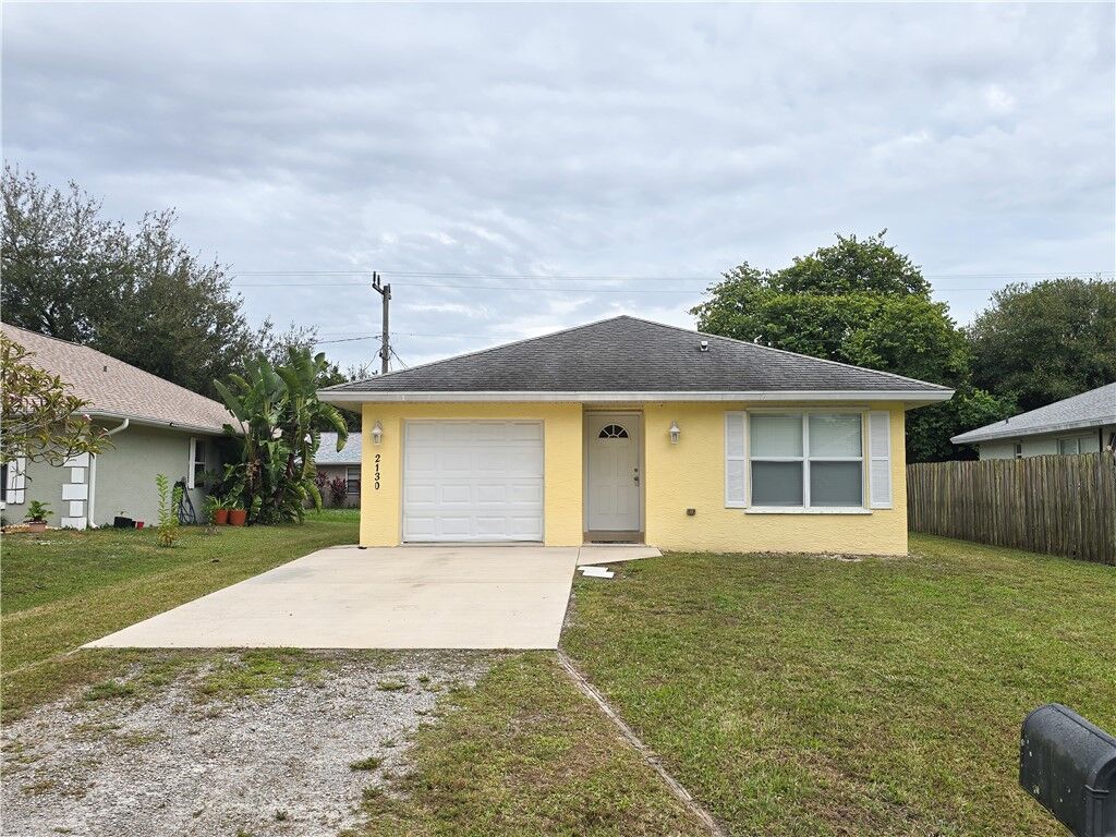 Property Photo: 2130 86th Avenue FL 32966