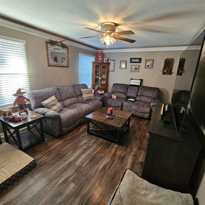 Property Photo: 1020 NW D Street IN 47374