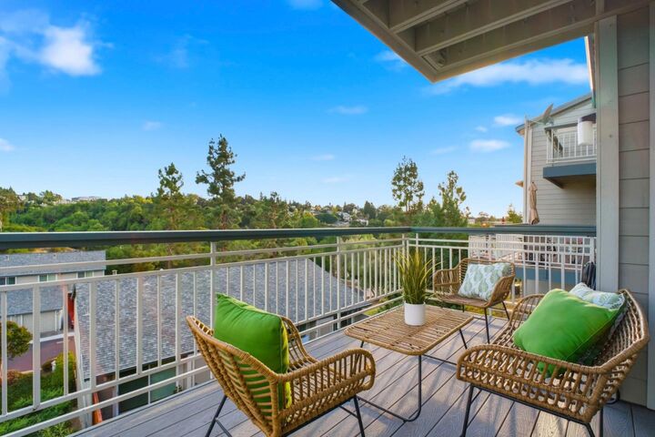 25067 Oakridge Court  Hayward CA 94541 photo