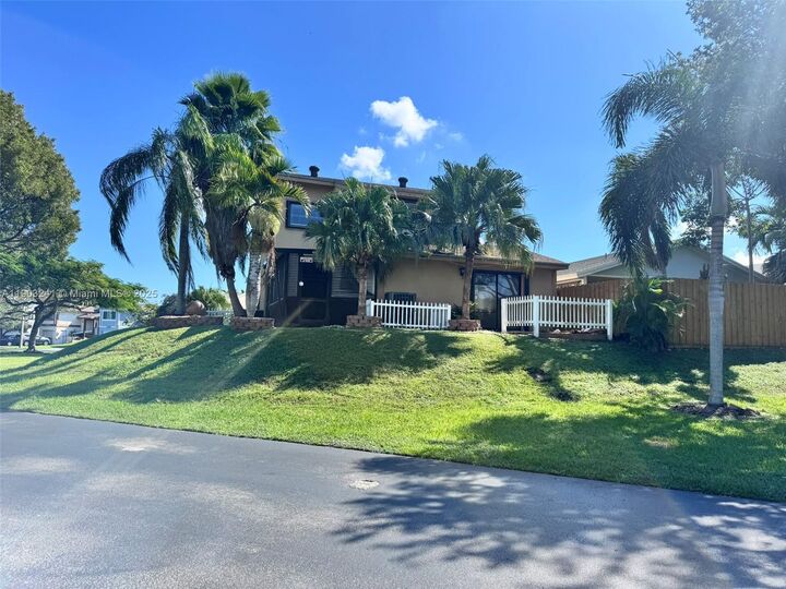 Property Photo: 21808 SW 99th Ave FL 33190