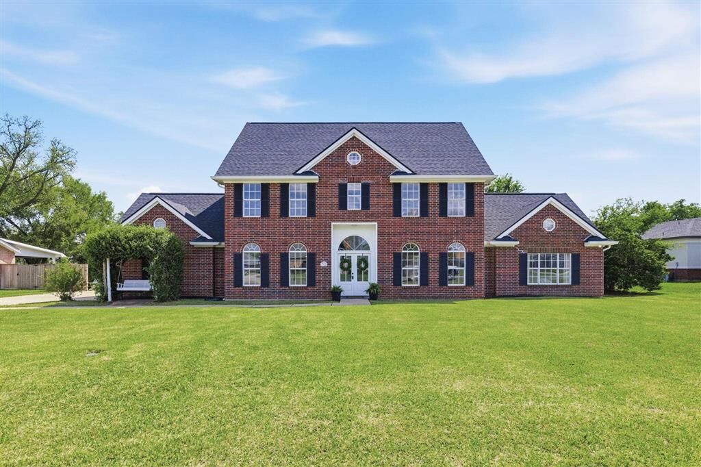 Property Photo:  1905 Plantation Drive  LA 70605 