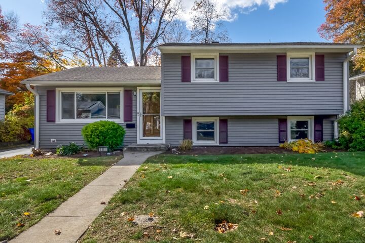 Property Photo: 180 Oakwood Drive CT 06824