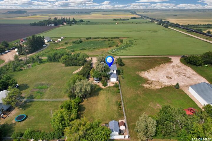 Property Photo:  111 4th Street N  SK S0K 4P0 