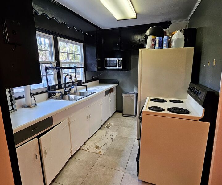 Property Photo:  505 Park Ave  GA 31792 