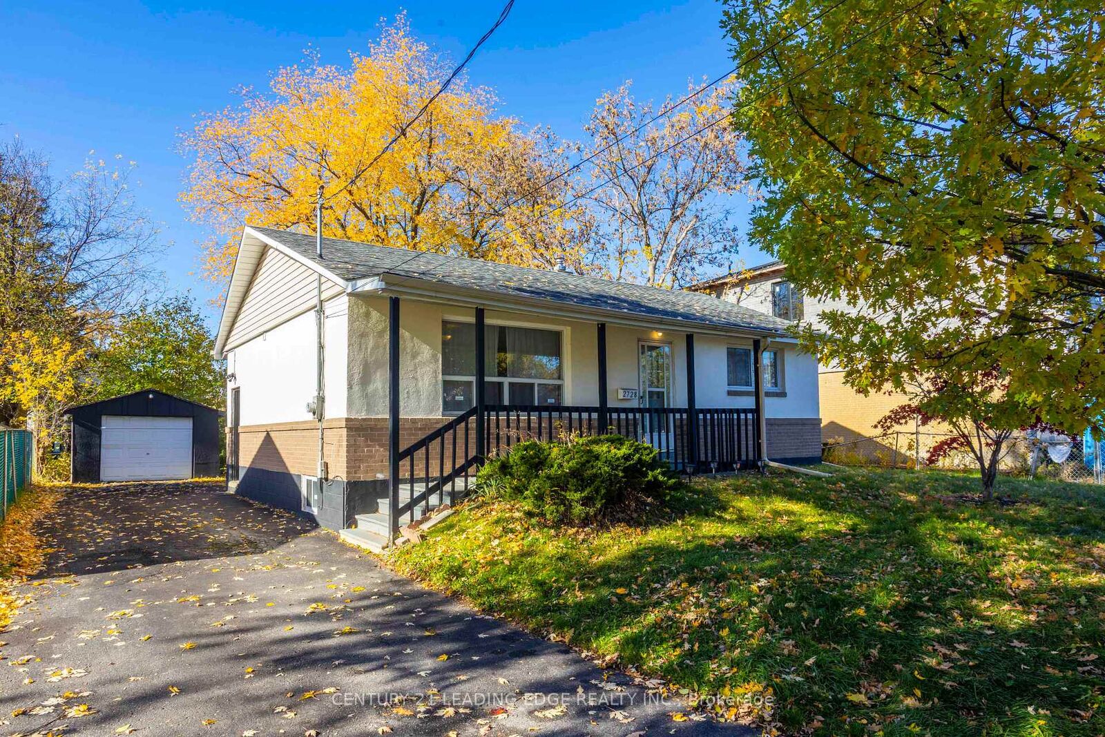 Property Photo:  2728 Kennedy Road  ON M1T 3H9 