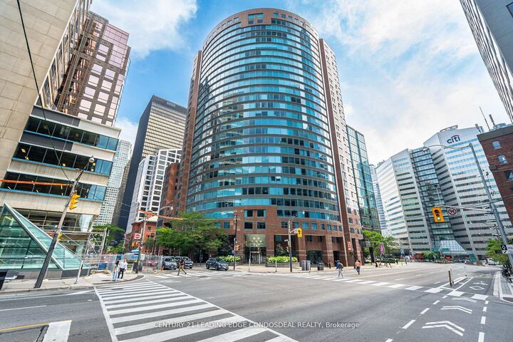33 University Avenue 2106  Toronto ON M5J 2S7 photo
