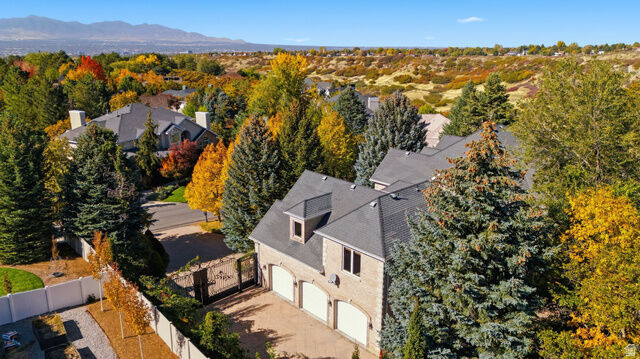 Property Photo: 1 Pepperwood Pointe UT 84092