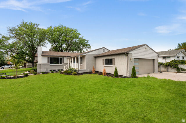 Property Photo: 1371 E Skyview Dr S UT 84124