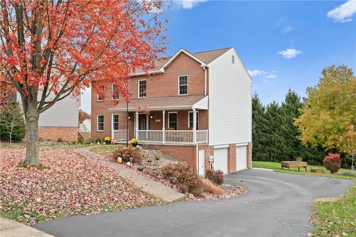 Property Photo: 1245 Woodhill Dr PA 15044