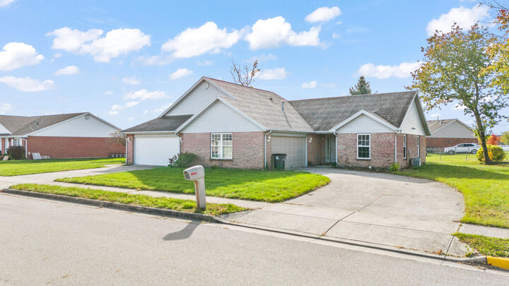 Property Photo: 2722 Fairview Court OH 45373