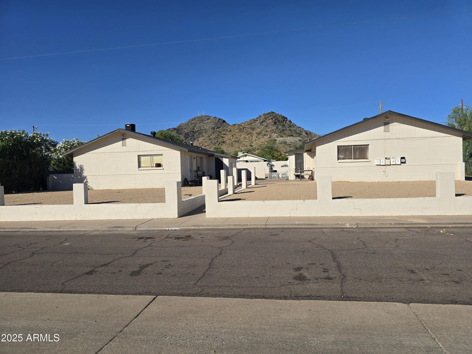 Property Photo: 338 E Vogel Avenue AZ 85020