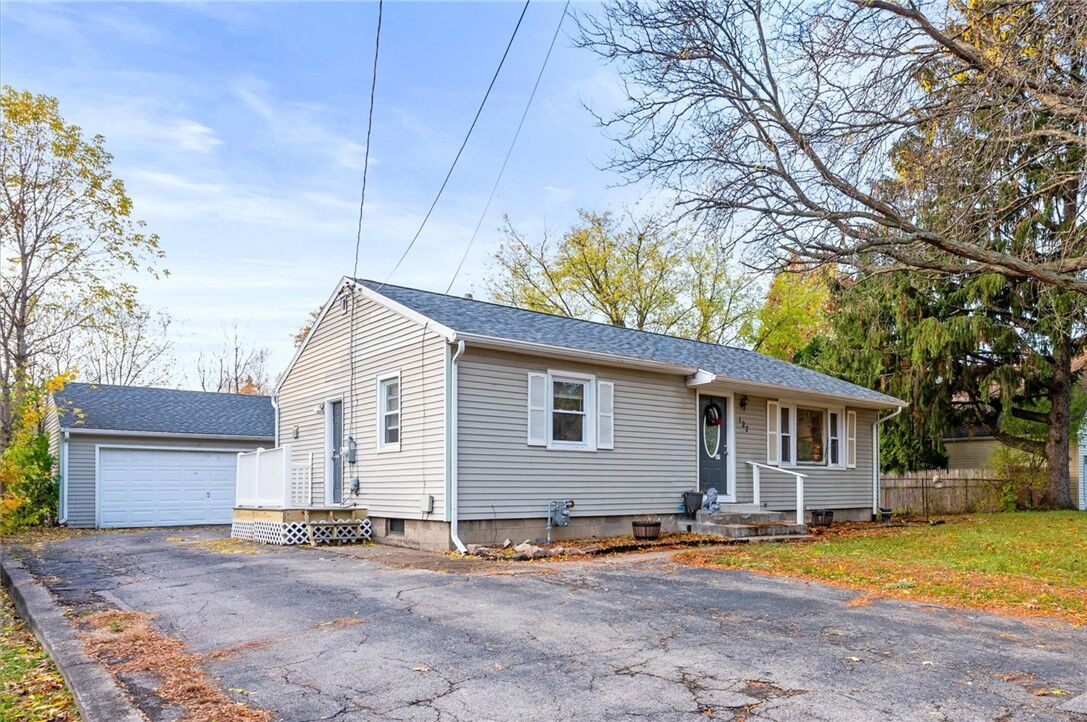 Property Photo:  127 Taft Avenue  NY 14609 