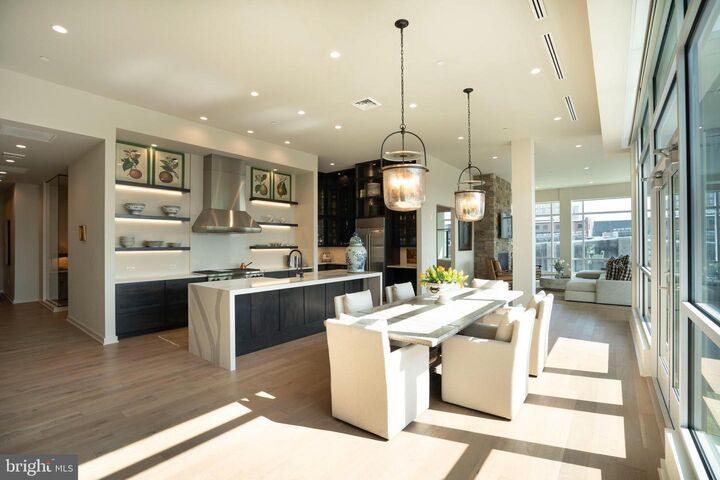 Property Photo: 101 N Queen Street 414 PA 17603