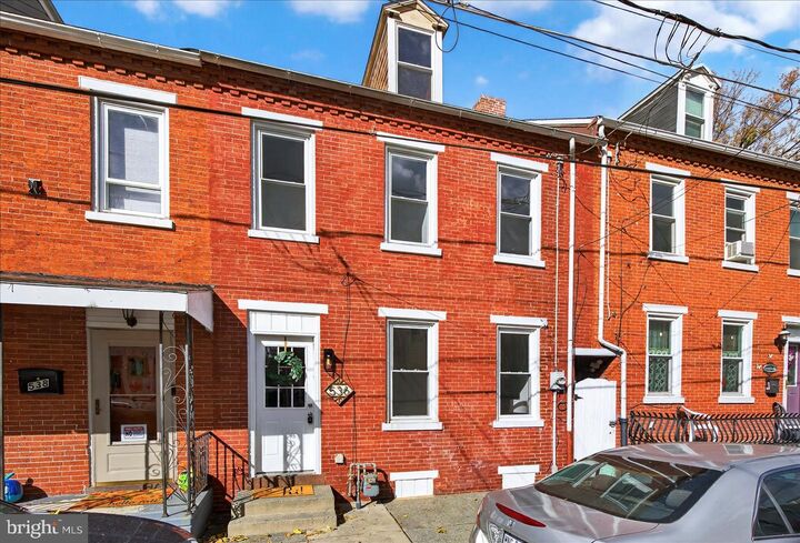 Property Photo: 536 Woodward Street PA 17602