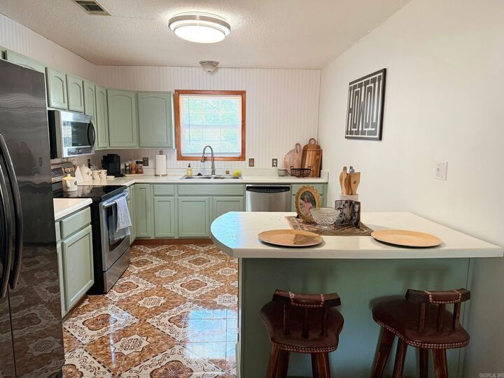 Property Photo: 1005 W Taylor Street AR 72830