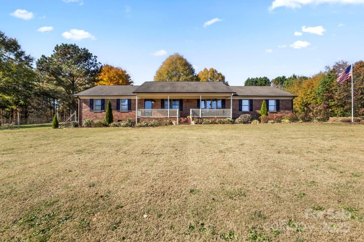 3399 Mason Spring Drive  Lincolnton NC 28092 photo