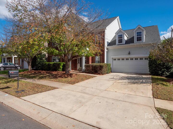 Property Photo: 1613 Jekyll Lane NC 28173