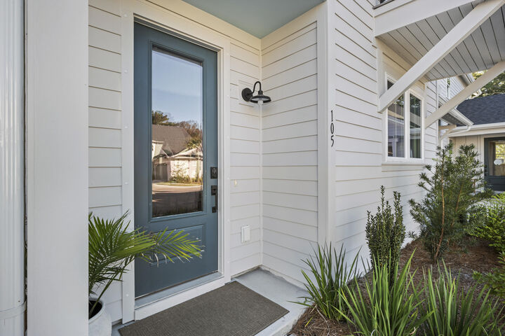 Property Photo:  105 Risewell Court  SC 29455 