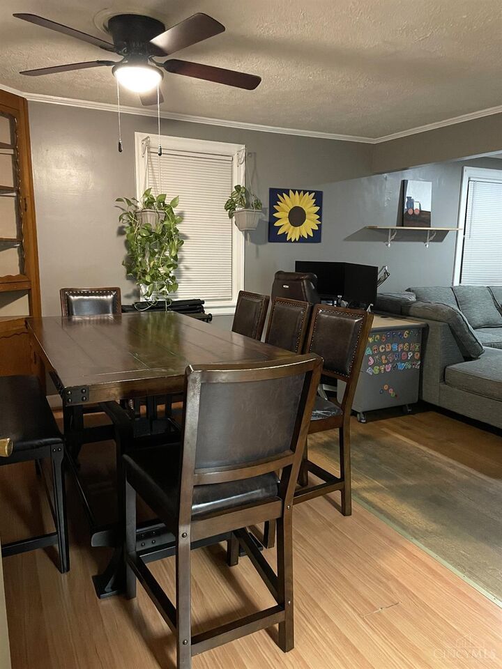 Property Photo:  4877 N Overlook Avenue  OH 45238 